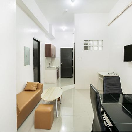 Oyo 505 Jardin Suites Manila Exterior foto