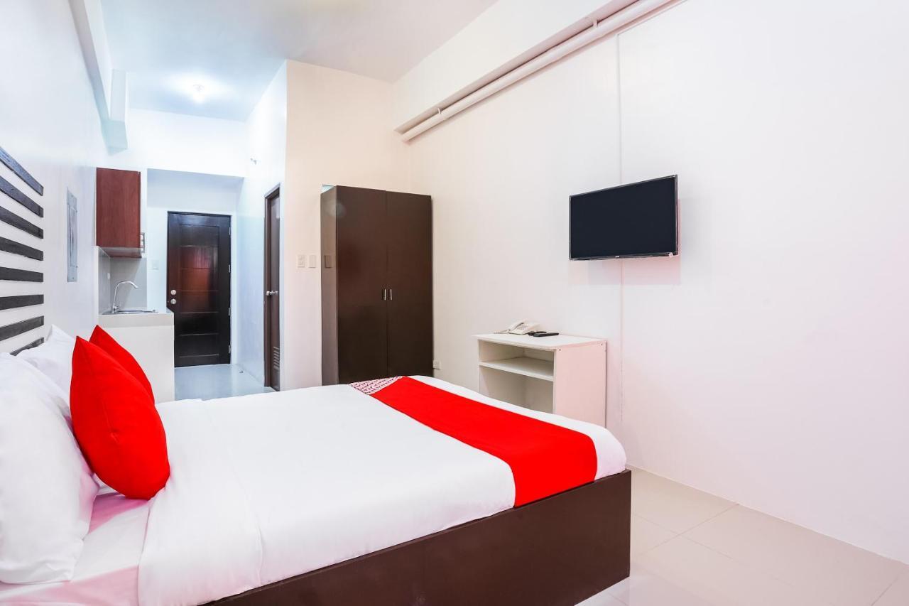 Oyo 505 Jardin Suites Manila Exterior foto