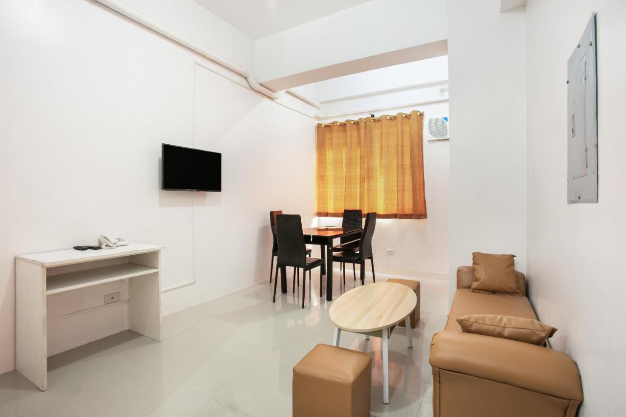 Oyo 505 Jardin Suites Manila Exterior foto